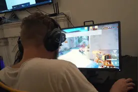 看强队的生活！NaVi备战ELEAGUE视频封面