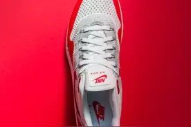 抢先预览！Flyknit鞋面加持 Nike Air Max 1图片