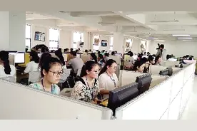 走进郑州市区中招评卷现场 看看老师咋给分图片