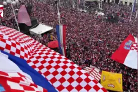 克罗地亚万人空巷！79万人小城55万上街迎接英雄回家视频封面