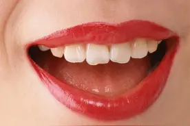 嘴巴有异味是什么原因？小心疾病！图片