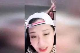 许晴伴随音乐《学猫叫》眨眼卖萌却被身后人员抢镜