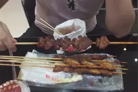 外卖35元一份的正新鸡排，还是黄渤代言，吃了才知道为什么这么火视频封面