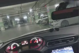 地下车库倒车入库演示视频封面