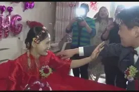 真实婚礼 新娘的小手手 不由的去摸 真爱啊视频封面