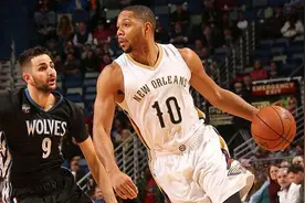 灰熊正在为签下埃里克-戈登清理薪资空间图片