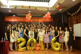 自由自我，高唱我歌—— 记求索荣誉学院毕业舞会图片