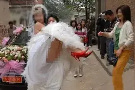 如此婚礼太尴尬了！阜阳美女见了真想找个地方躲起来！图片