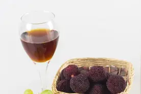 杨梅酒泡7天能喝吗 杨梅酒要泡多久图片