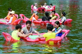 夏日麻将还进空调室？水上搓才是正确姿势图片