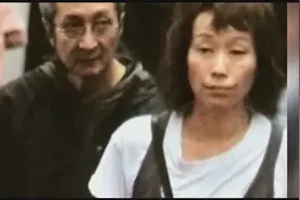 现在的“许仙”已经55岁了啊，素面朝天与老公逛街，这是叶童吗？视频封面