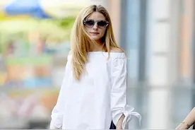 露肩上衣怎么穿都好看的款！图片