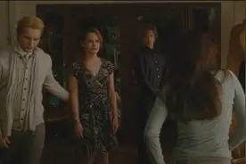 贝拉重回库伦大家庭，大家都很开心