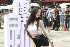 王思聪饭局神秘女子亮相，原来不是后宫，全是套路图片