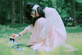 继母带着拖油瓶进门，她外嫁回来争家产，反因继母一番话羞愧不已图片