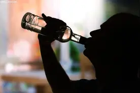 ［江湖风］一人我饮酒醉图片