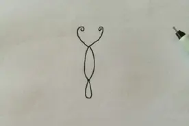手绘简笔画：一只美丽的蝴蝶图片