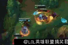 LOL传送和这个英雄的故事：卡牌秒切黄牌都没用！图片