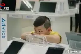 泰国神广告有的是你想不到的走心！大写加粗的“服”图片