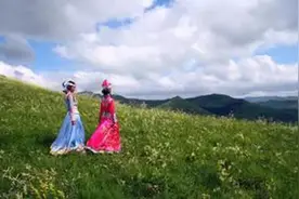 那些读着歌词就能跟着唱起来的，叫做草原情怀！原创图片