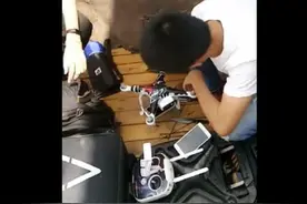 手机飞上天能拍到什么？居然有人真敢这么玩图片