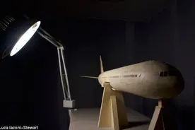 美国学生打造波音飞机纸模图片