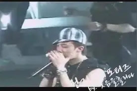 BigBang演唱会音响罢工，队员人工伴唱，权志龙一点不方图片