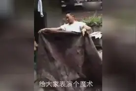 小伙录魔术视频被熊孩子搞砸，大写的尴尬图片