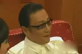谢霆锋老爸谢贤谈与23岁女友coco，称一切源于爱视频封面