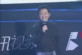黄渤演讲谁会拒绝一个幽默的人，全程演讲笑点不断图片