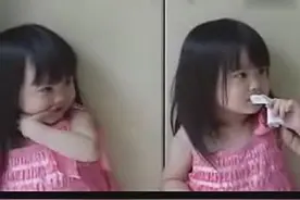 天真无邪的双胞胎小女孩！姐妹俩合唱简直可爱死了！图片