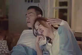 幸福是什么？看了这个我测地明白了，幸福无非就是你在闹他在笑！