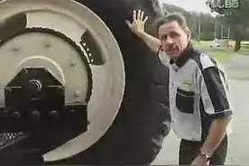 重达14吨的史上最大摩托车，令人震撼，你们有眼福了！图片