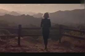 水果姐第10支破4亿的MV！很好听的一首歌，MV很感人！