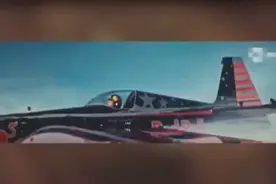 红牛Red Bull特技飞行震撼人心图片