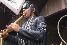 最后的莫西干人 亚历桑德罗使用着他父亲送给他的用了十几年的盖那笛演奏《My way》