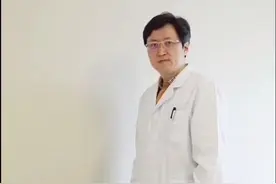 再发一遍，周末吃多了的同学们，睡前扭一扭，明早顺利排便便视频封面