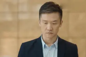 5岁小男孩撞上“叔叔”还说叔叔像自己的爸爸，却不知道就是爸爸视频封面