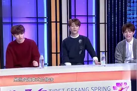 蔡徐坤流口水cut，看到队友在吃鸭腿馋的不行：好想吃啊视频封面