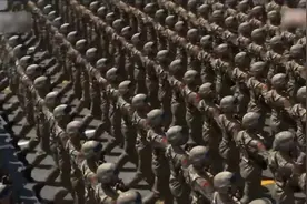 抗战胜利70周年阅兵，步兵方阵正步混剪，步伐整齐无可挑剔！