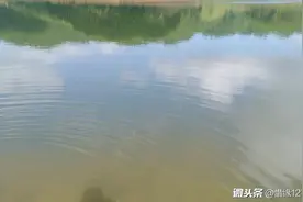 支付宝发红包啦！即日起还有机会额外获得余额宝消费红包！长按复制此消息，打开最新版支付宝就能领取！VhG32b64d2视频封面