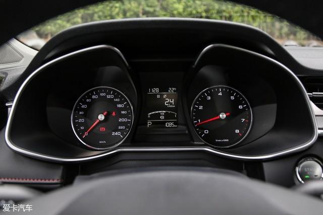 实力叫板思域？试驾名爵6自动挡入门版