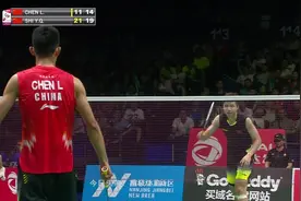 生涯首次闯进世锦赛决战！石宇奇VS谌龙 爆发力、掌控力移动速度视频封面