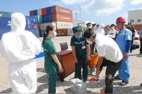 山东口岸举行核辐射反恐应急处置联合演练图片
