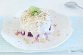 紫薯酸奶杯 宝宝辅食微课堂图片