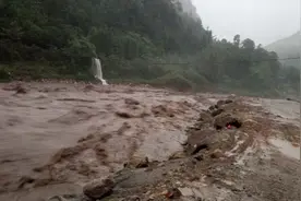 绵阳安州陆续转移700余人 雎水至高川交通管制图片