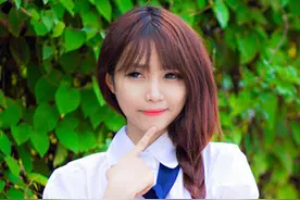 中长发编发图片 时尚好看巧添亮点图片