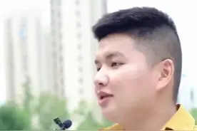 和比自己岁数大的男生谈恋爱的好处有哪些？王丽美王臭美 抖音小助手视频封面