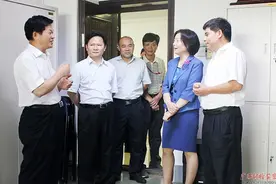 自治区纪委领导到自治区直属机关工委调研图片