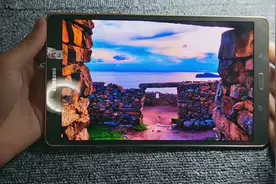 四年前的三星平板电脑Galaxy Tab S到现在只适合追剧？视频封面